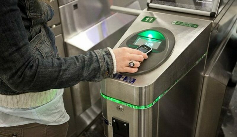 Оплата проезда в метро с помощью мобильного билета